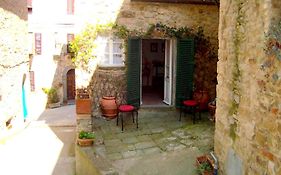 La Nella
